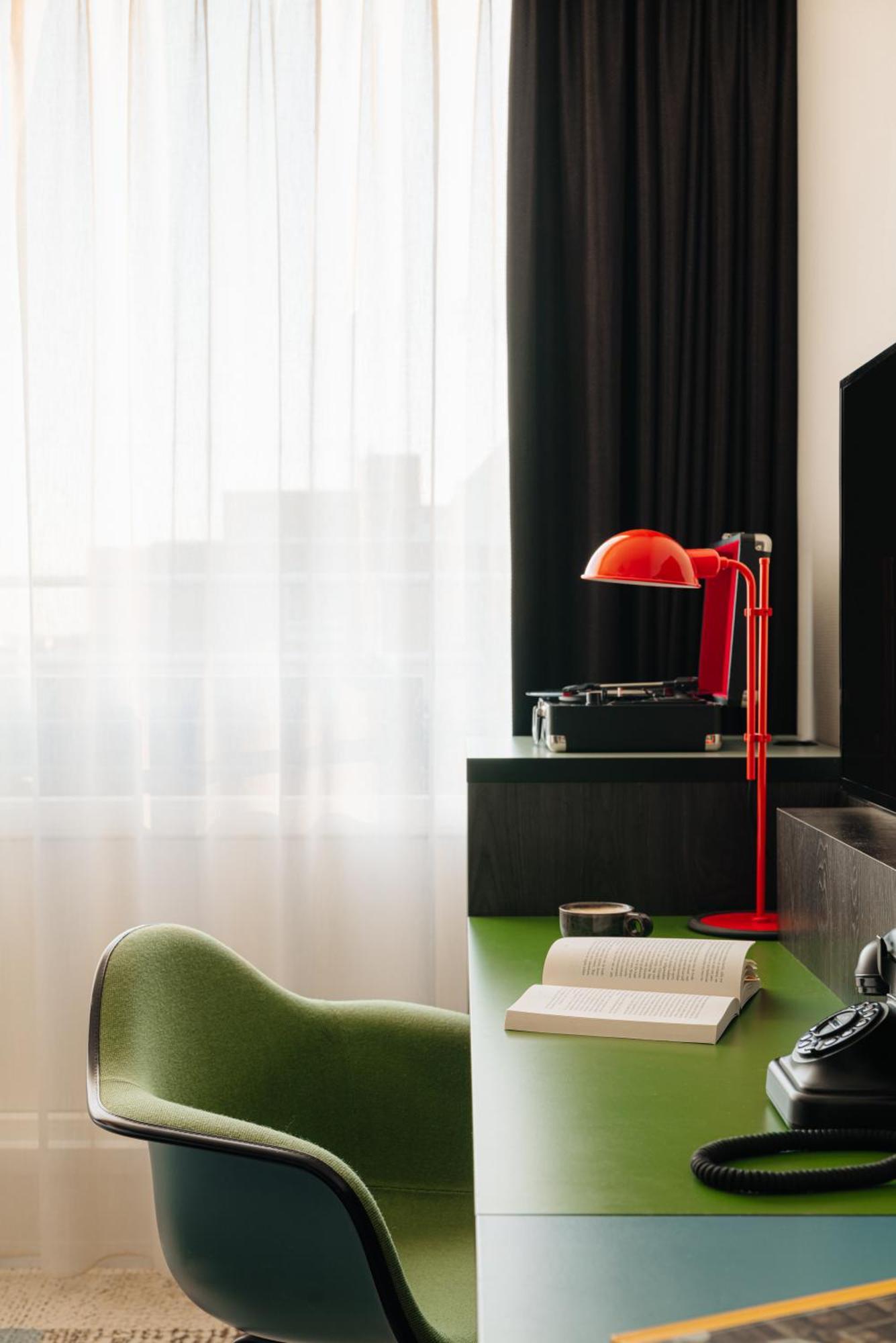 Savoy Hotel Ротердам Екстериор снимка